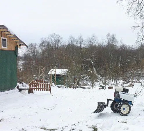Полицейские задержали вора, который украл у пожилой женщины мотоблок