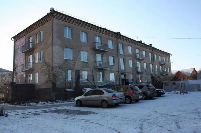 В Магнитогорске продают здание гостиничного комплекса с сауной и баром в самом сердце города