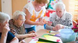 Клуб общения ветеранов «Посиделки на завалинке» и Клуб общения инвалидов приглашают нижнекамцев
