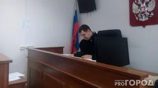 Жительница Гусь-Хрустального пару месяцев похищала у своей родственницы золотые украшения