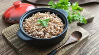 Назван способ сварить гречку за три минуты