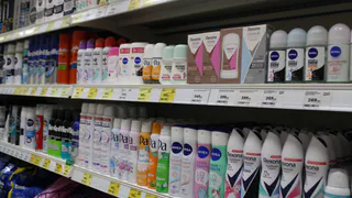 В Коми в ноябре сильнее всего подорожали огурцы, дезодоранты и сотовая связь