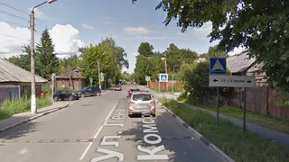 Яма 4 на 4 метра: на Ленинского Комсомола после проведения коммуникаций провалилась дорога