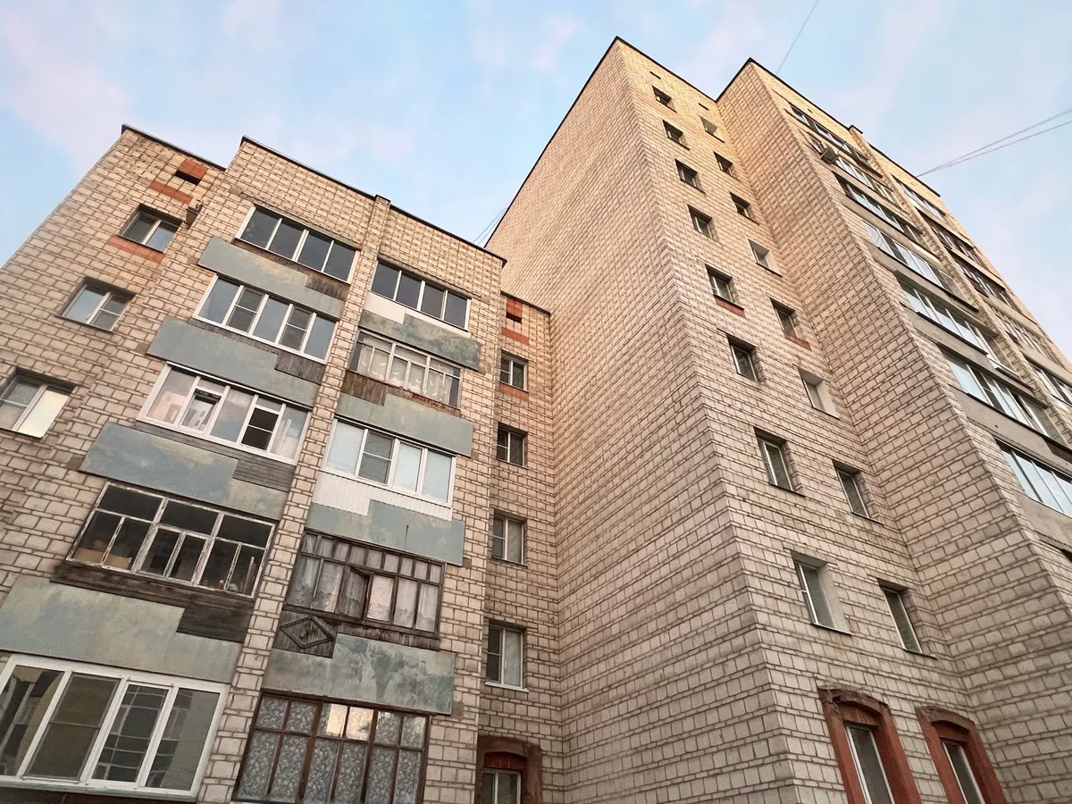 В Челябинске за месяц упали цены на квартиры в новостройках: что это значит для покупателей