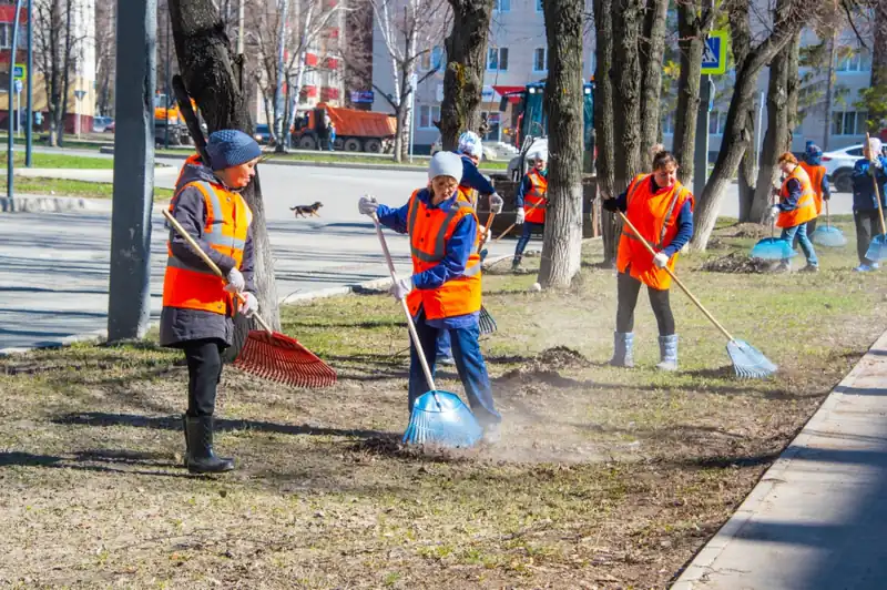 В Нижнекамске от мусора очистят дворы, парки, скверы, детские и спортивные площадки