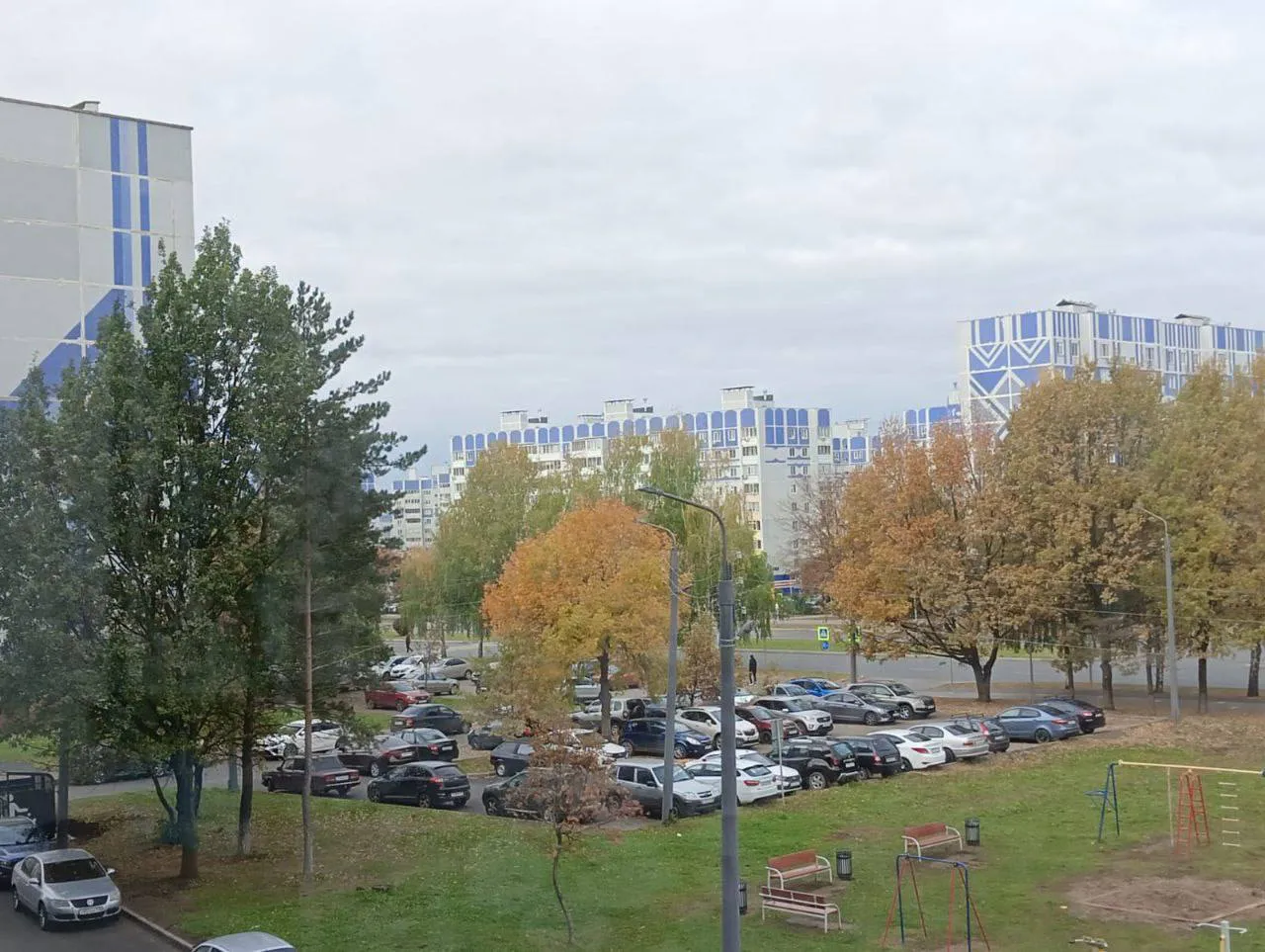 Жители проспекта Мира Нижнекамска против новой высотки: «Стройка лишит нас света и парковок»