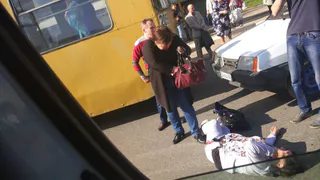 На Интернациональной женщина попала под автомобиль