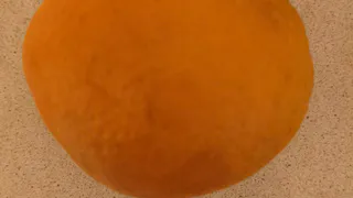 Залила апельсиновые корки уксусом — через 2 недели уборка в доме стала совсем другой