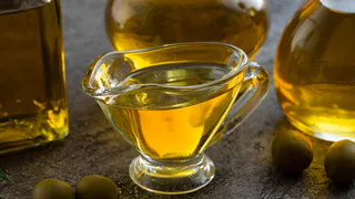 Это масло берите всегда: в Роскачестве назвали лучшие марки подсолнечного масла на полках магазинов