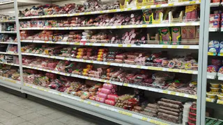 Роскачество назвало "Докторскую": кусочек такой колбасы даже голодная бродячая собака есть не будет