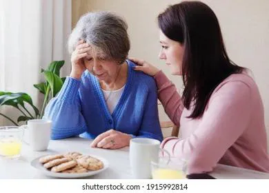 На начало болезни Альцгеймера могут указывать странности в поведении