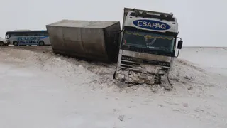 В Александро-Невском районе столкнулись «Мерседес» и «Ман»