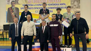 Борцы из Коми взяли россыпь наград: золото и бронза в Чувашии, первые места в Москве
