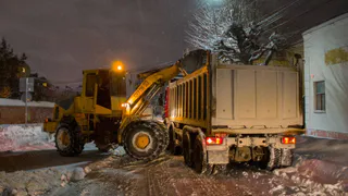 3000 кубометров: в мэрии отчитались об уборке улиц Рязани
