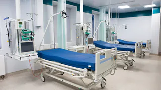 В России разрешат посещать родственников в реанимации 