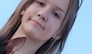 В Магнитогорске без вести пропала 14-летняя девочка в зеленой толстовке и желтых кедах 