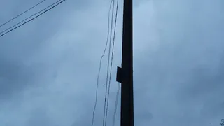 Рязанец заснял "фонарь-убийцу", который внезапно упал на тротуар