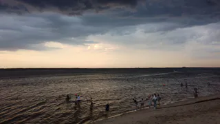 «Если взяли отпуск в июле – отменяйте». Синоптики сказали, что ждет россиян этим летом