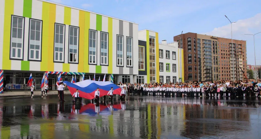В Коми открылась новая школа, вмещающая 825 учеников