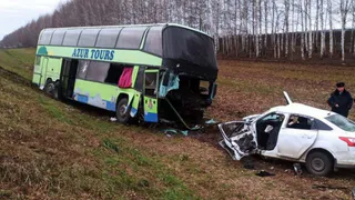 Под Рязанью в ДТП с автобусом и Ford погибла чеченская семья