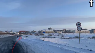 В Коми иномарка съехала в кювет у автобусной остановки