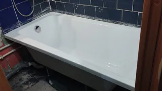 Почему строители при выборе акриловой ванны первым делом её нюхают: хитрый трюк помогает определить качество - вот что они хотят узнать