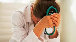 В Брянской области медсестра Клетнянской больницы пожаловалась на нищенскую зарплату