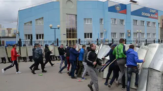 Рязанские полицейские отрепетировали стычку с футбольными хулиганами