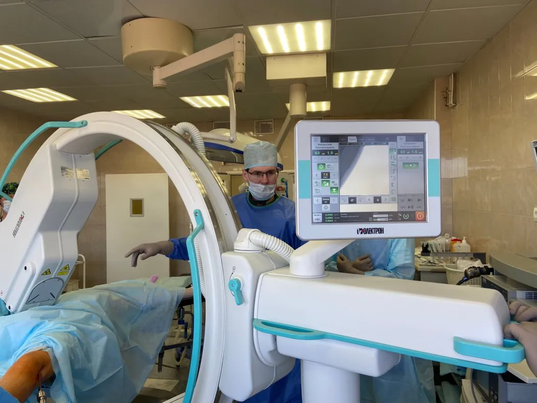 В Коми впервые провели сложную ортопедическую операцию подростку по новой методике