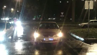 В Нижнекамске пешеход упал от приступа, следом на него наехала машина