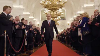 Брянские чиновники захотели ходить по кремлёвским дорожкам