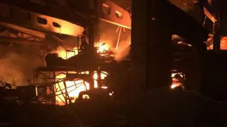 Крупный пожар произошел сегодня рано утром в Нижнекамске