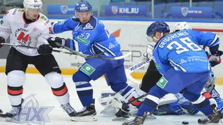 Не дожали: «Нефтехимик» проиграл «Металлургу» две шайбы на последних минутах матча