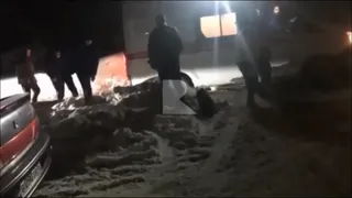 В посёлке Строитель машина скорой помощи застряла в снегу