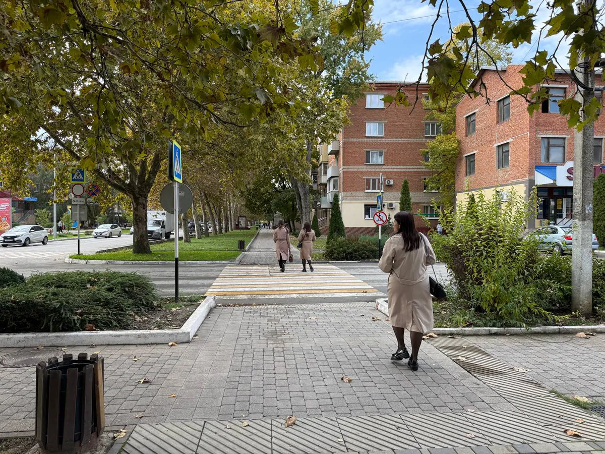 Хватит звать в гости: почему пожилые всё чаще отказываются от встреч и что они ищут в тишине