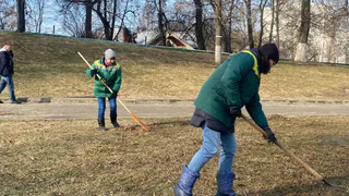 Во Владимире стартовала весенняя уборка улиц и парков