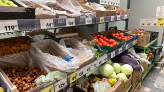 В Магнитогорске подешевели огурцы, помидоры и яйца