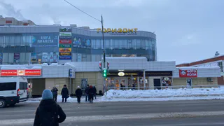 "Закройте рот и не говорите": женщины с заниженной самооценкой просто обожают это слово 