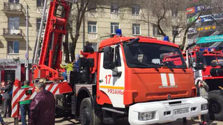 В Рязани прошла выставка спецтехники МЧС - видео