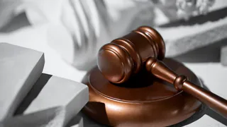 Жительницу Меленок будут судить за кражу телефона и снятие денег с чужого счёта