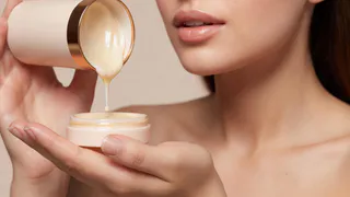 Кожа как у младенца – показываю недорогой российский крем для лица, который нужен в каждой женской косметичке