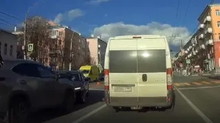 В Рязани утром 30 апреля столкнулись две легковушки