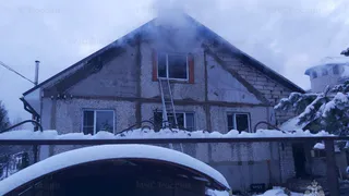 В деревне под Александровом сгорел дом площадью 224 квадратных метра