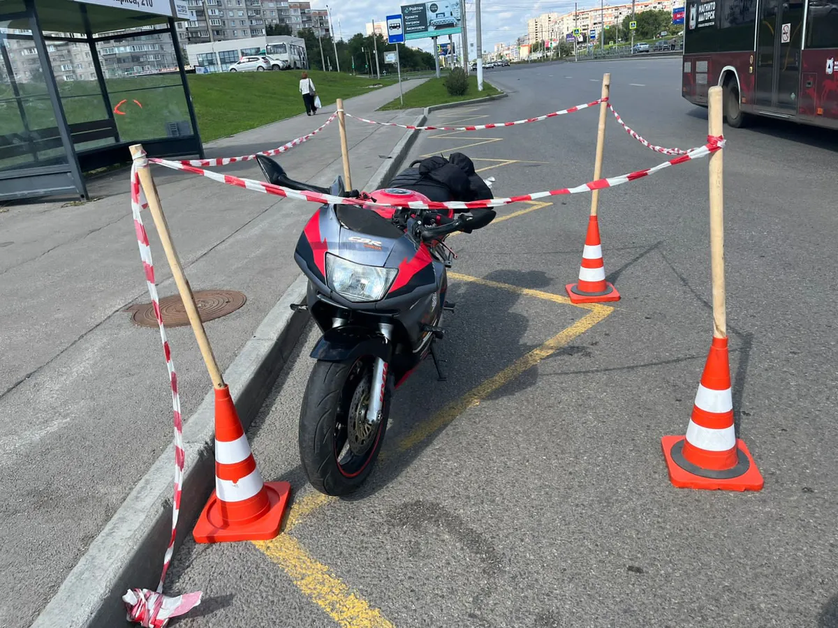 Велосипедист скрылся с места ДТП после столкновения с мотоциклом в Магнитогорске