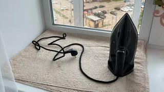 Беру хозяйственное мыло и еще 1 средство – желтизна с подоконника испаряется: сверкает как новый