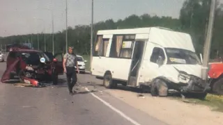 В Спасском районе маршрутка столкнулась с иномаркой: пострадало 5 человек