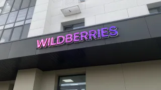 «Начнутся незаметные списания с карты». Всех, кто заказывает на Wildberries, Ozon и AliExpress, ждет неожиданное правило