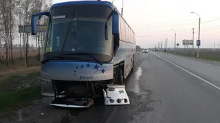 Автобус с брянскими школьниками попал в серьезное ДТП под Почепом