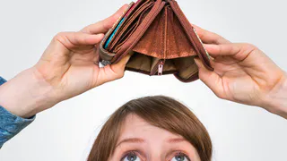 Малоимущих, у которых имеется недвижимость или огород, хотят лишить господдержки