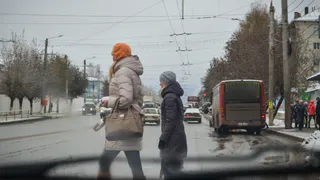 Сводка происшествий за выходные: угнанный автомобиль, сбитый пешеход и ЧП